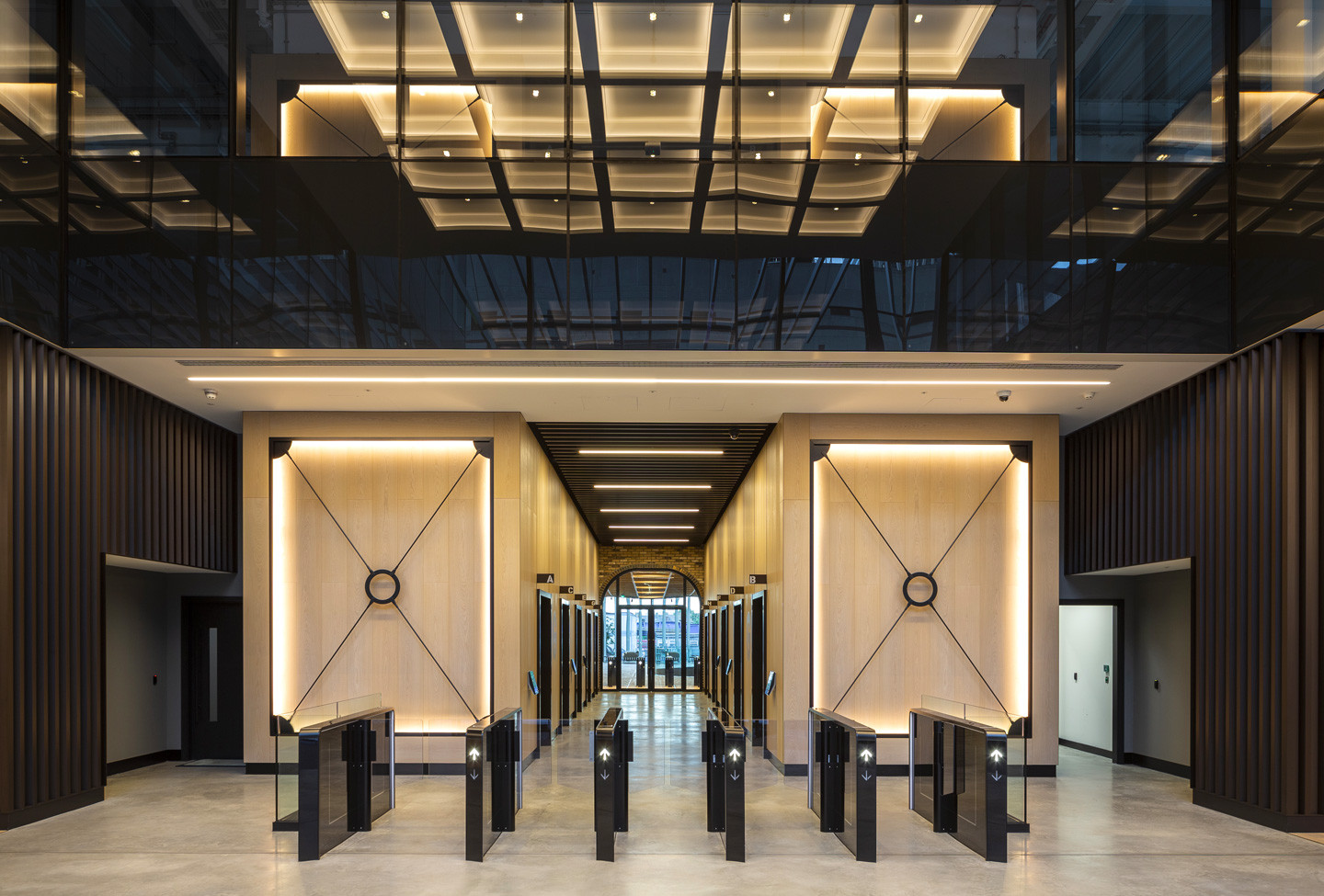 25 North Colonnade