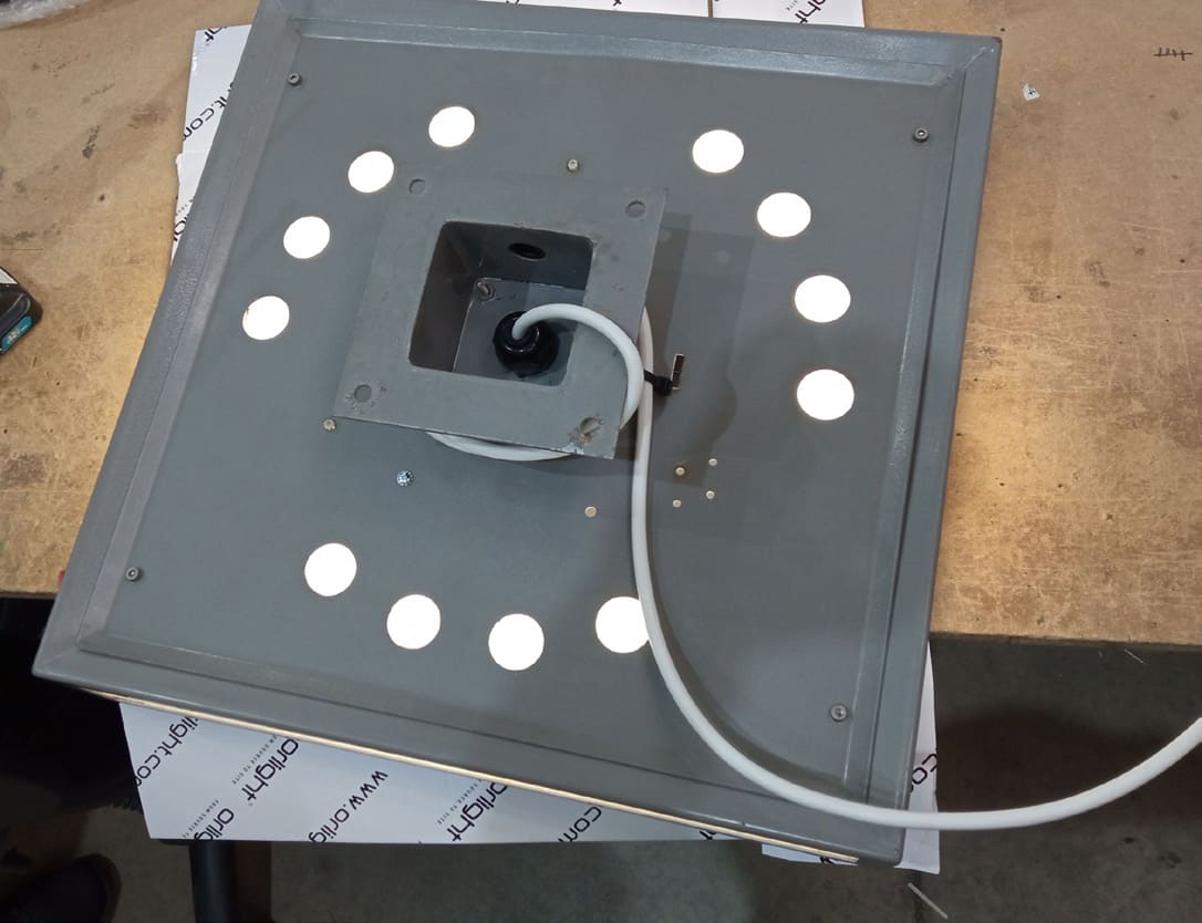 External roof light fixture prepared for refurbishment